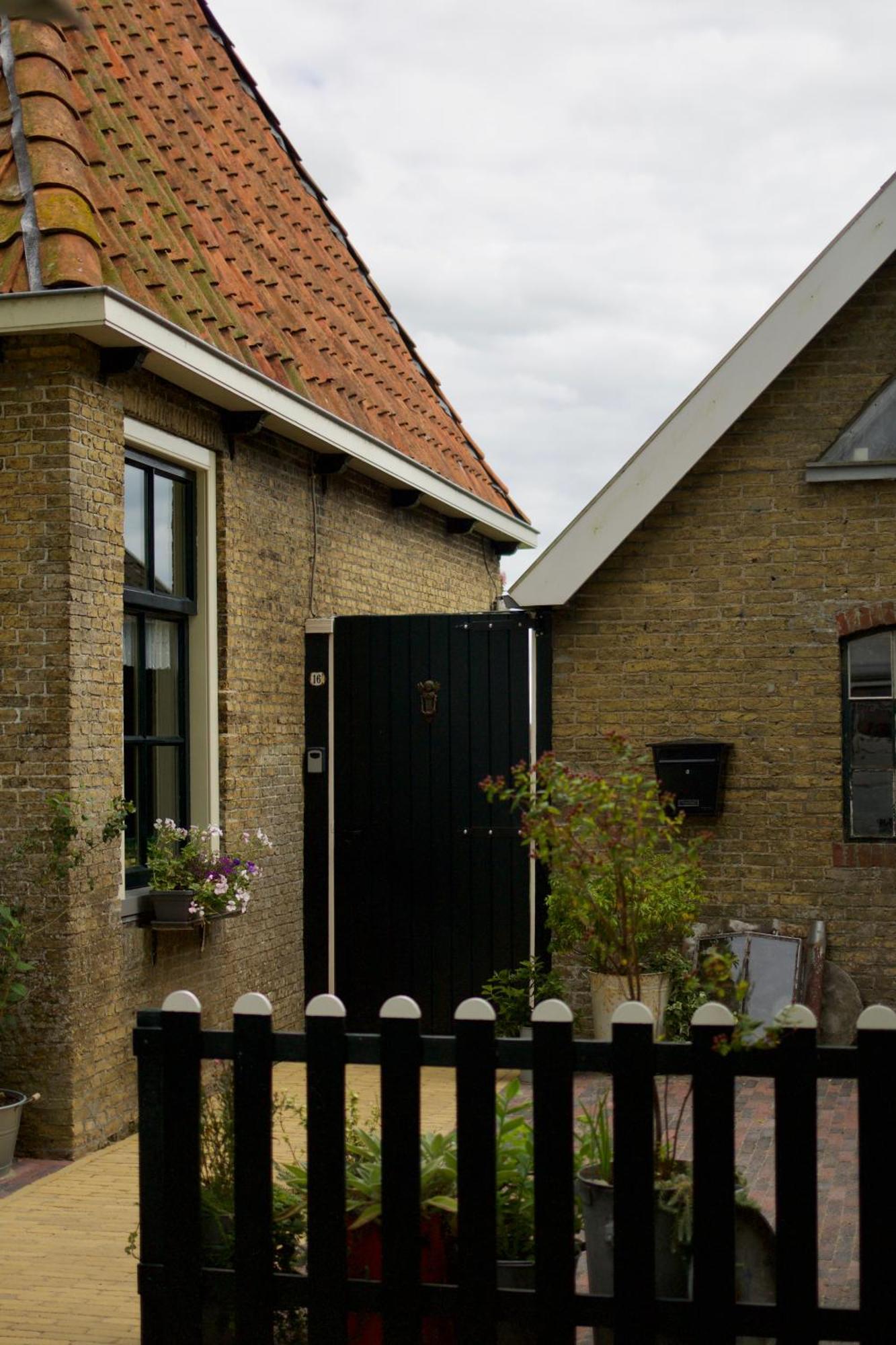 Vakantiehuis In Friesland Voor De Hele Familie Huns Exteriér fotografie